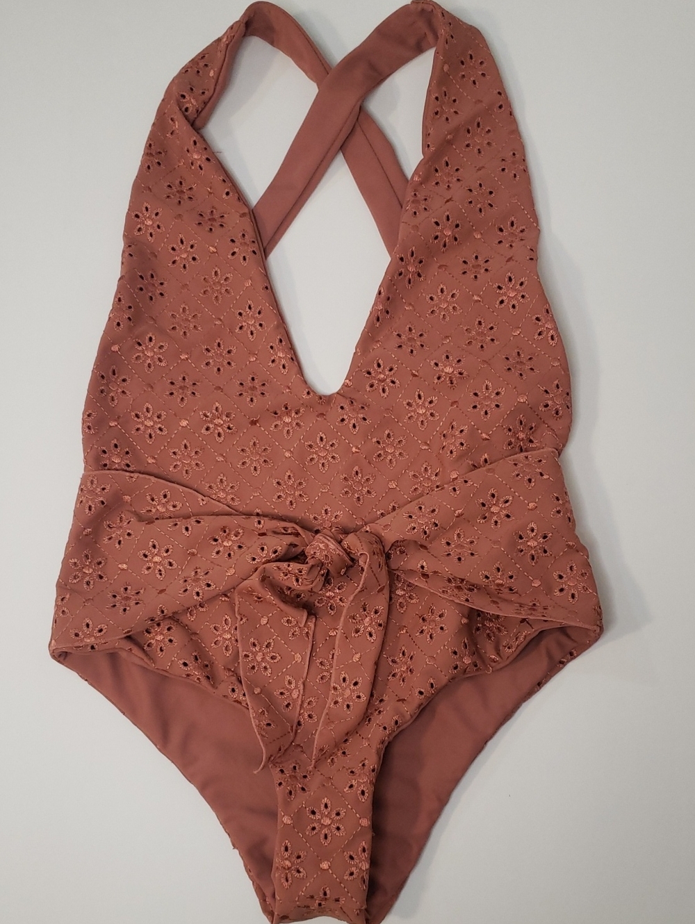 Juillet NWOT Eyelet One-Piece Swimsuit in Rusty/Dusty Rose, Large